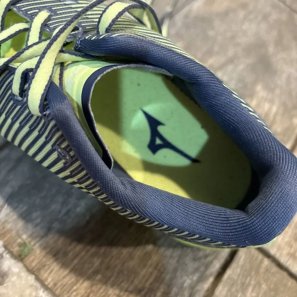 Mizuno Wave Rebellion Running Shoes Size 7